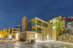 Bunker Creek - Slopeside Retreat